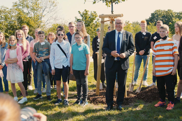 Frank-Walter Steinmeier zu Besuch bei Jugend entscheidet